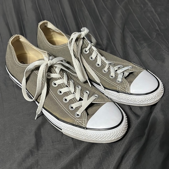 Converse Grey Mens Size 8.5.
